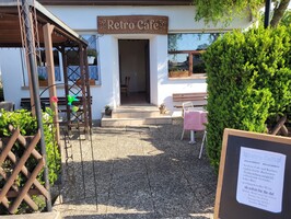 retrocafe retrocafe